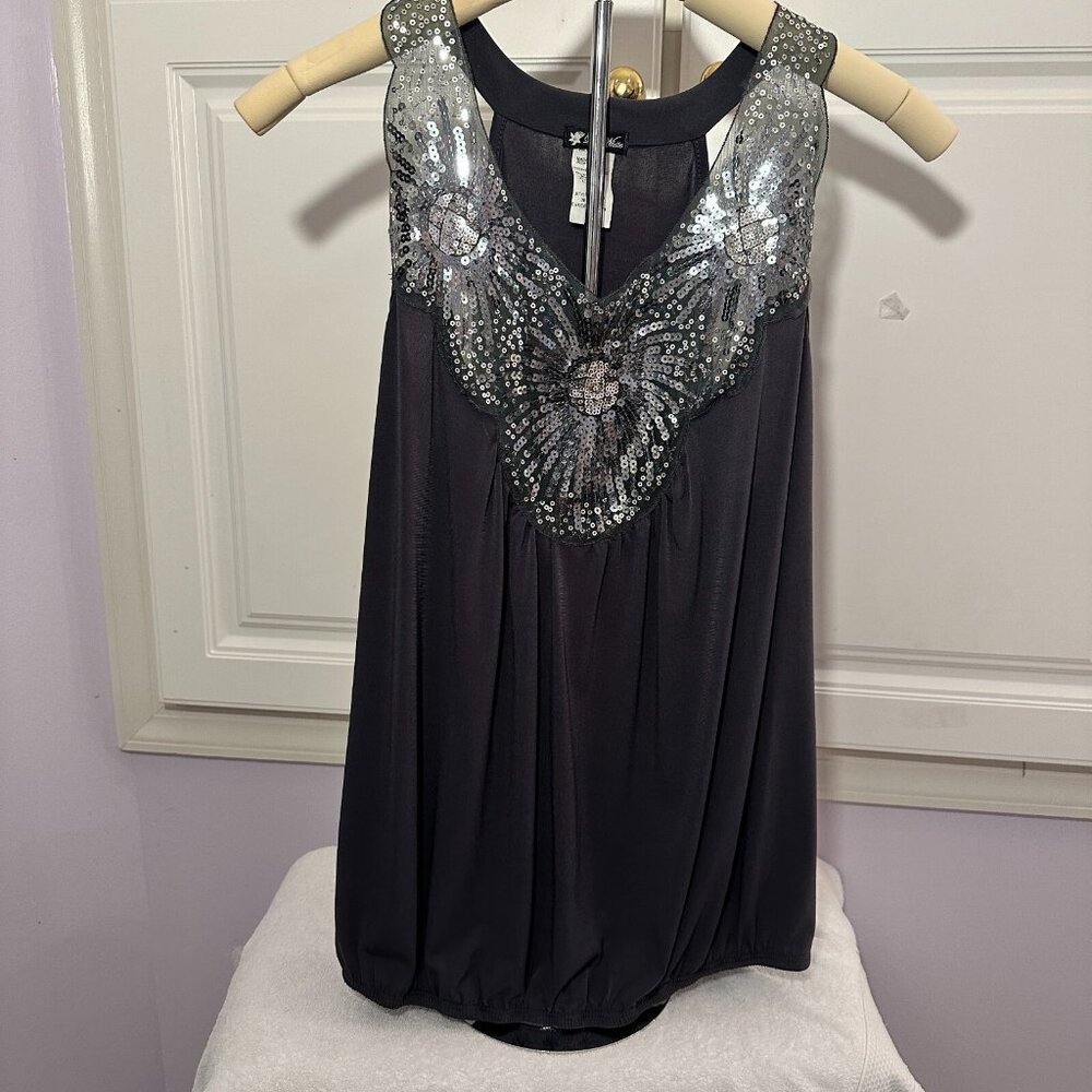 Lily White‎ Women's Grey tank Top Size Medium With Bedazzled Colar